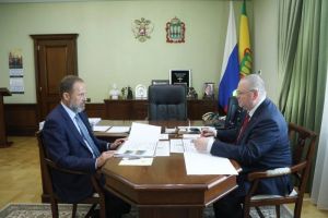 Олег Мельниченко доложил Игорю Комарову о развитии Пензенской области