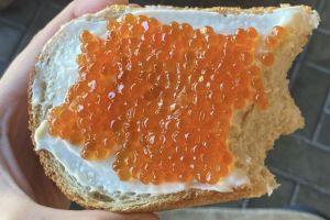 Красная икра: деликатес с секретами — как наслаждаться вкусом без вреда для здоровья