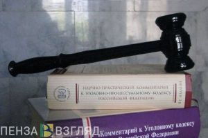 Преступная группа из Кузнецка избивала жертв и вымогала их деньги