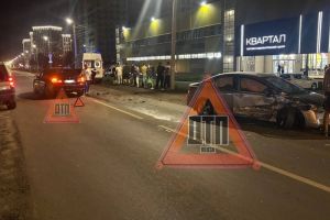 Соцсети: в пензенском микрорайоне Арбеково столкнулись «BMW» и «Honda»