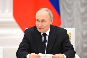 Путин поздравил компанию-оператора спутникового телевидения с 20-летием