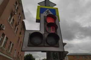 В ГИБДД сказали - что делать, если вы уже выехали за стоп-линию и загорелся красный: запомните раз и навсегда