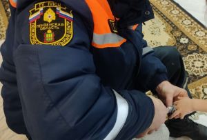 В Пензе помогли малышу, надевшему металлическую трубку на палец