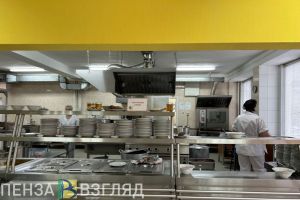 Пензенцам напомнили, кому полагается бесплатное горячее питание в школах