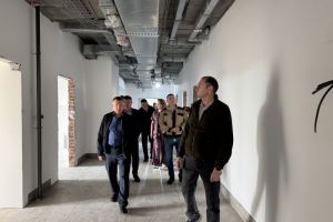 Гришаев потребовал увеличить темп работ по строительству поликлиники в Кузнецке