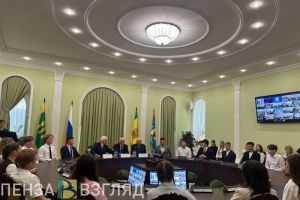 Николай Симонов вручил «ключ знаний» лучшим абитуриентам ПГУ