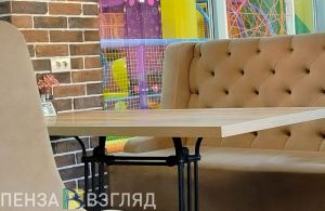 Тусовщик устроил дебош в ресторане фастфуда в Пензе, а потом уснул за столиком