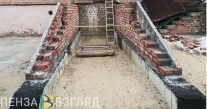 В Пензе подрядчик не уложился в срок по ремонту крыльца библиотеки