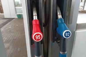 На заправке честно рассказали, чем 92-й бензин лучше 95-го - и не только ценой