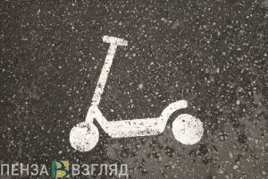 В Пензе на ул. Кулакова пострадал подросток, ехавший на СИМ