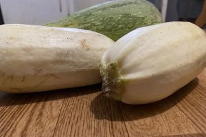 У меня ни один кабачок не пропадает: готовлю вкусную намазку на хлеб - в холодильнике она есть всегда