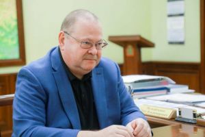 Губернатор Мельниченко посетил Центр помощи детям в Спасском районе