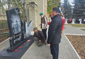 В Сосновоборске открыли мемориал в честь героев СВО