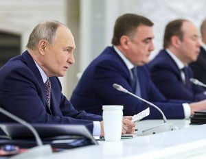 Олег Мельниченко поздравил Владимира Путина с днем рождения