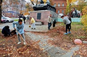 В скверах Пензы навели порядок