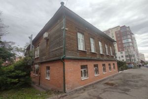 В Пензе реставрируют крышу «Дома книголюба»