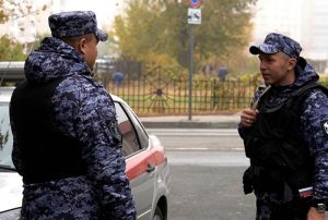 33-летний мужчина падал на пол и размахивал руками в пензенском диско-баре