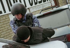 Росгвардейцы задержали пьяного мужчину, пристававшего к пензенцам возле магазина