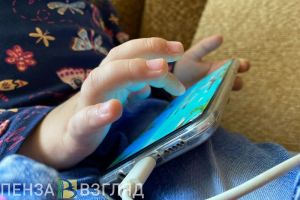 В рамках «Школы приемных родителей» 102 пензенских ребенка взяли в семьи