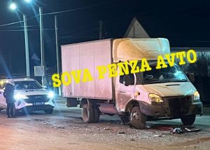 В центре Бессоновки случилось ДТП с двумя машинами