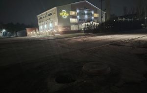 Сердобчане сообщают об открытом люке неподалеку от гостиницы