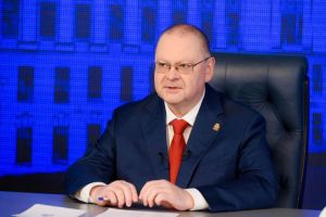 Губернатор Олег Мельниченко поздравил пензенцев с Днем Конституции РФ