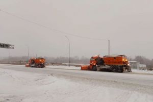 В Пензенской области 299 единиц спецтехники задействованы в борьбе с непогодой