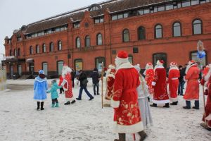 Все скупают подарки, а у меня нет новогоднего настроения: психолог пояснил причины — сразу стало легче