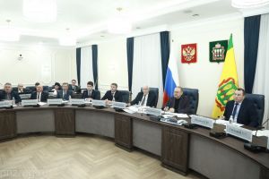 Мельниченко потребовал соблюдать сроки контрактации модернизируемых объектов