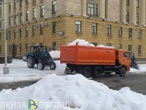 Пензенцам напомнили, куда обращаться с жалобами на неубранный снег и лед
