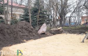 В Сердобске начали благоустройство территории возле камня-обелиска