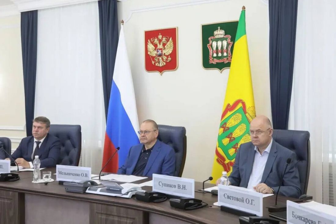 Мельниченко поручил обеспечить безопасность детей на ОГЭ и ЕГЭ