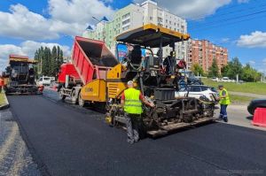 На проспекте Строителей в Пензе начали укладывать асфальт