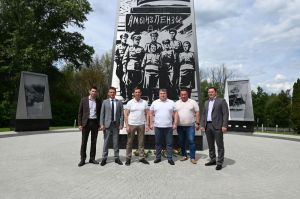 Глава Ульяновска приехал в Пензу перенимать опыт ремонта дорог и благоустройства