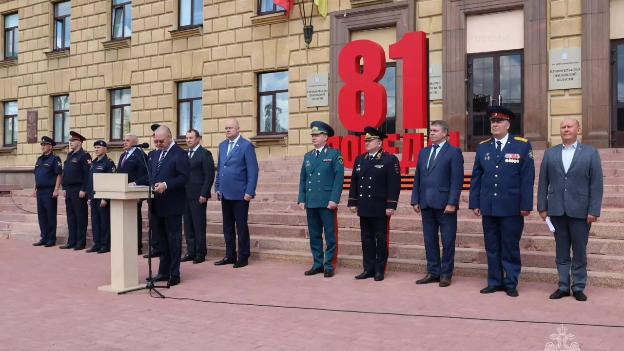 Сотрудники МЧС России приняли присягу в присутствии губернатора Олега Мельниченко