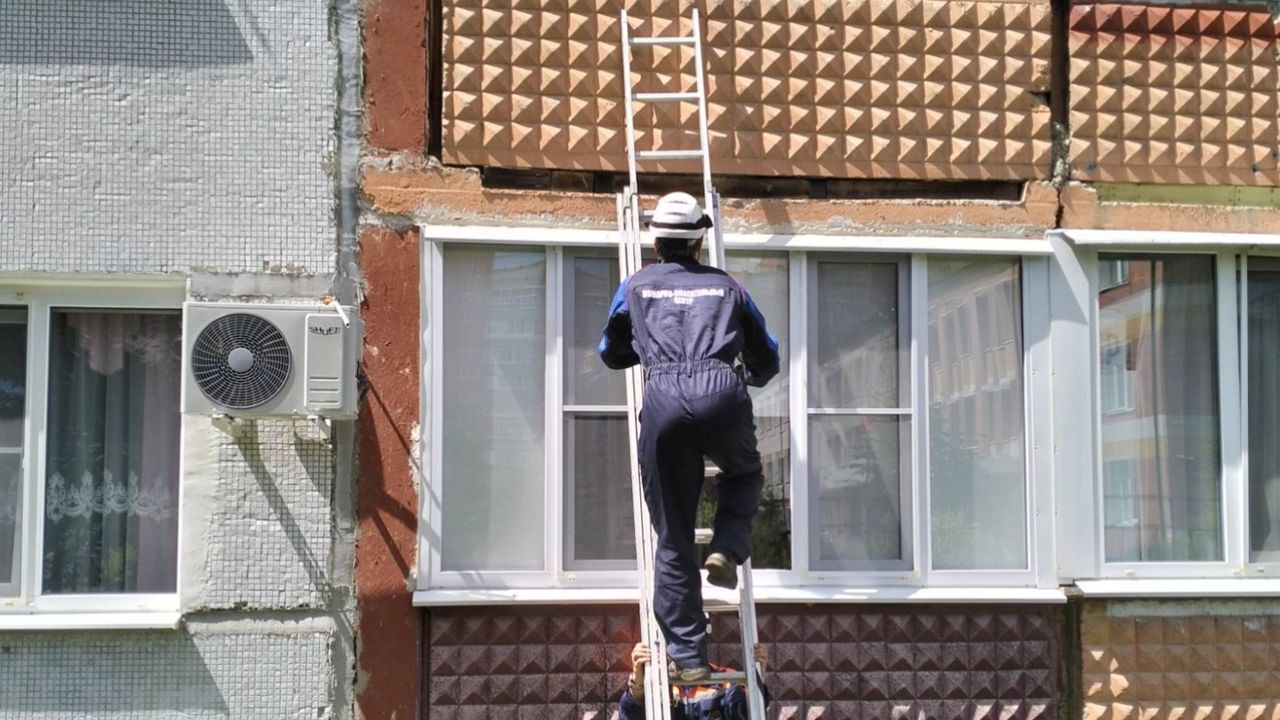 Спасатели помогли пензячке попасть в запертую квартиру к ребенку