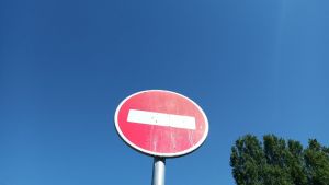 На улице Титова в Пензе закрыли проезд