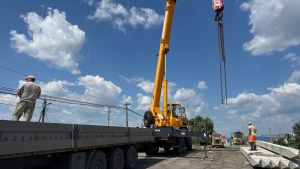 В Бессоновском районе ремонтируют мост через реку Лог