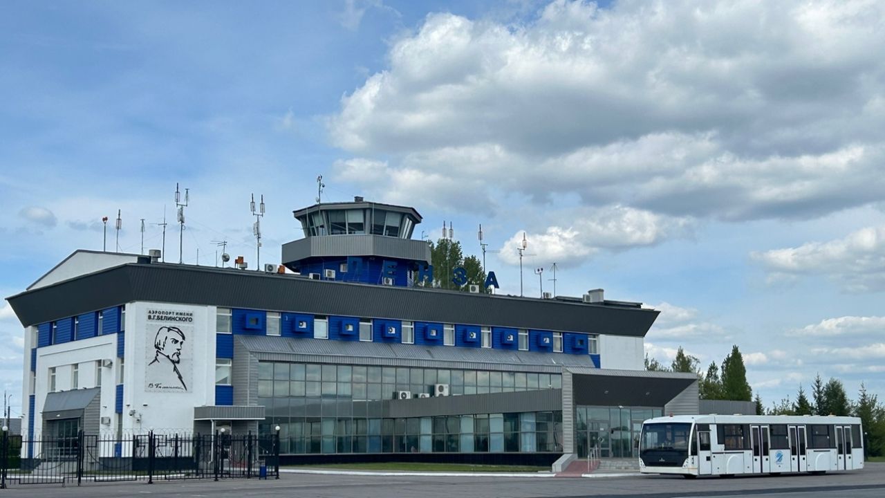В Пензе обсудили обустройство зоны парковки возле аэропорта