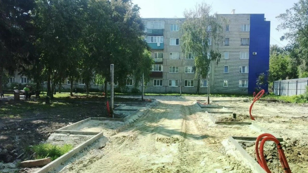 В Кузнецке благоустраивают сквер Героев СВО
