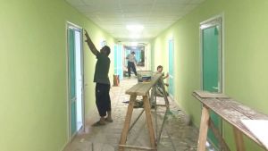 В Тамалинском районе продолжается ремонт больницы