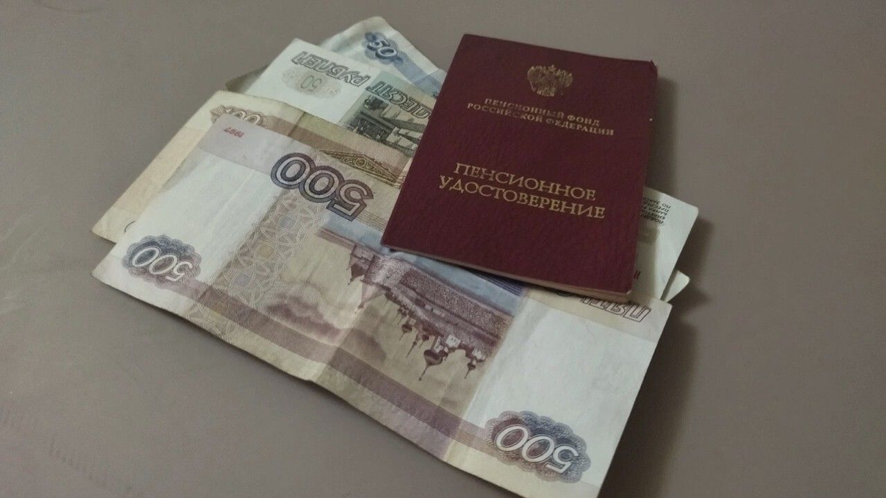 Пензенцам разъяснили правила включения периода учебы в пенсионный стаж