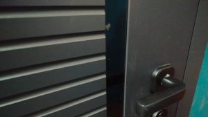 Спасатели вскрыли дверь в квартиру пензенца, который не отвечал на стук
