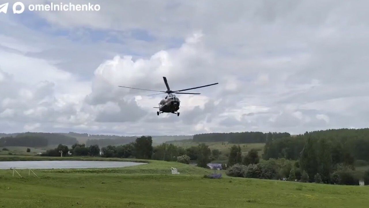 Для ликвидации пожара в логистическом центре под Пензой прилетел вертолет МЧС РФ