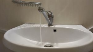 Из-за отсутствия горячей воды введен режим повышенной готовности в Тепличном