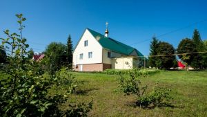 В храме Бессоновки митрополит Серафим совершил чин освящения иконостаса