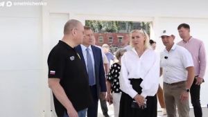 Мельниченко посетил стройплощадку на Шуисте, где идет возведение ФОКа
