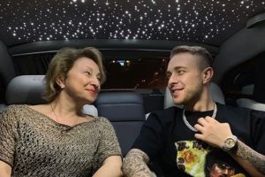 «А глаза-то мамины». Егор Крид порадовал подписчиков семейным фото