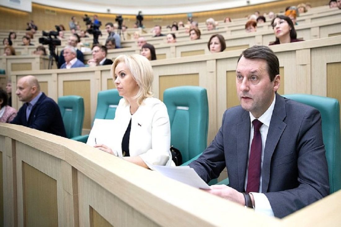 Олег Ягов рассказал Валентине Матвиенко про «мягкое» просвещение и культурные субботы