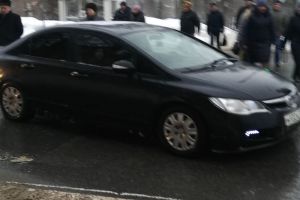 Пензенский автохам готов был задавить людей в центре города. Фото